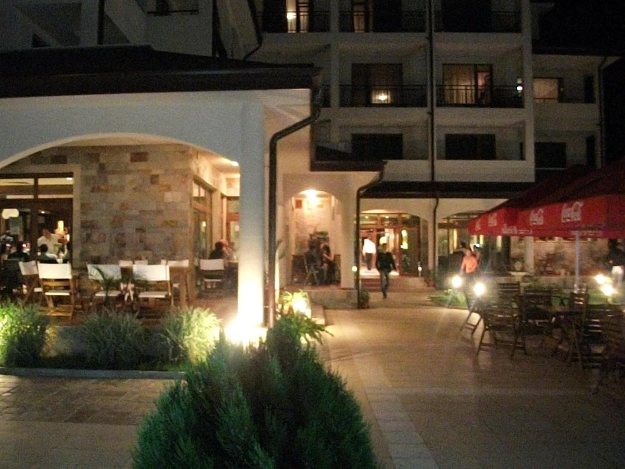 Hotel Park カルノバト エクステリア 写真