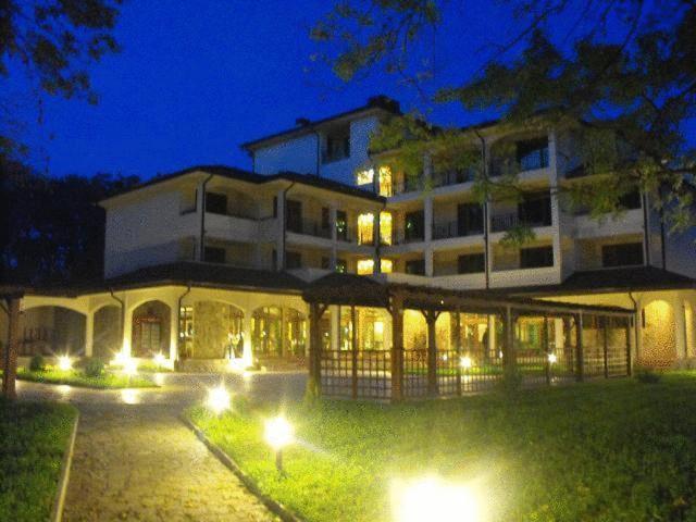 Hotel Park カルノバト エクステリア 写真